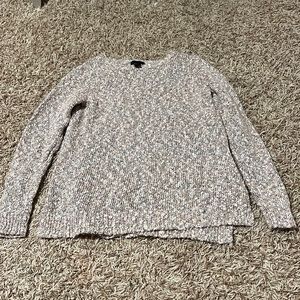 H&M SWEATER. HAS SLITS ON SIDES.